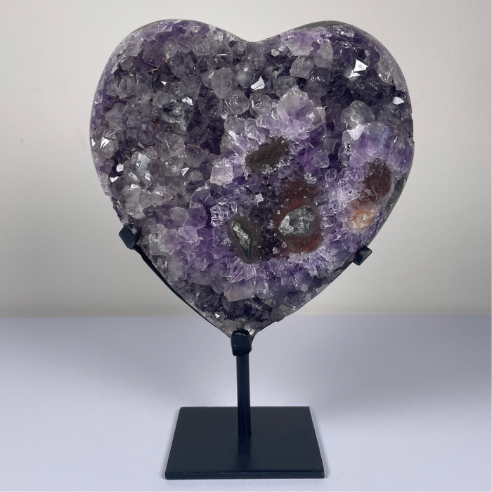 AMETHYST + HEART ON METAL STAND