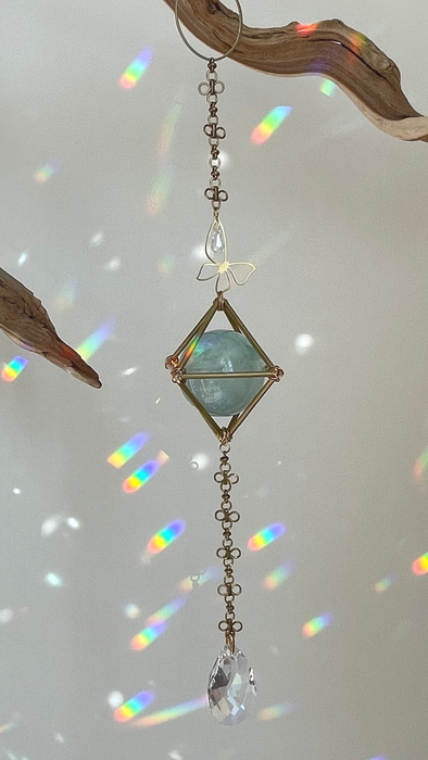 GREEN FLUORITE SPHERE SUN CATCHER