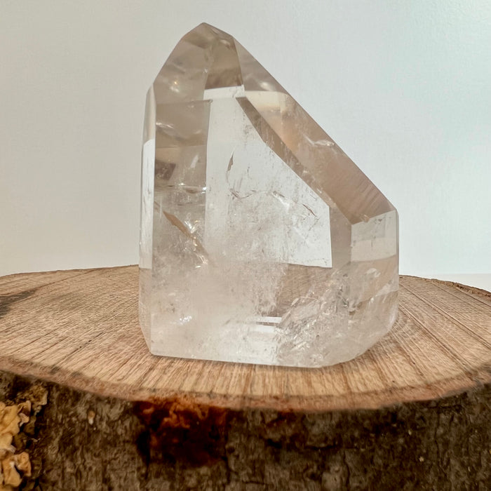 CLEAR QUARTZ POINT #4