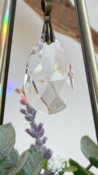 CLEAR QUARTZ SPHERE SUN CATCHER