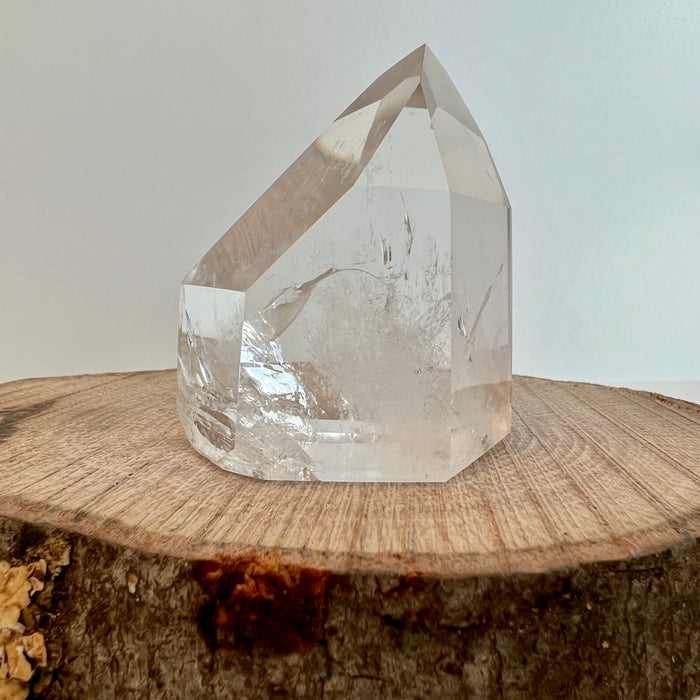 CLEAR QUARTZ POINT #4