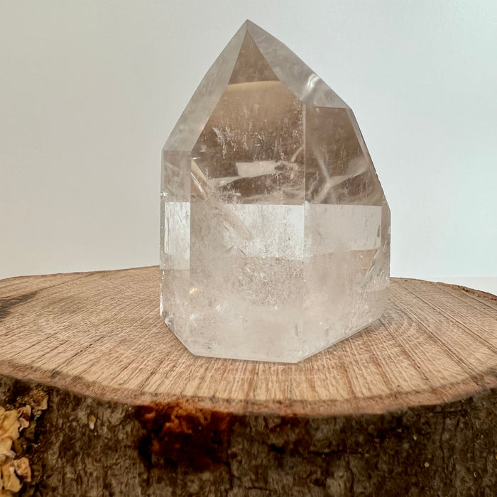 CLEAR QUARTZ POINT #4