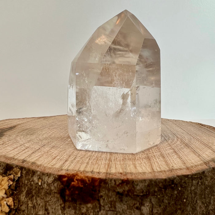 CLEAR QUARTZ POINT #4